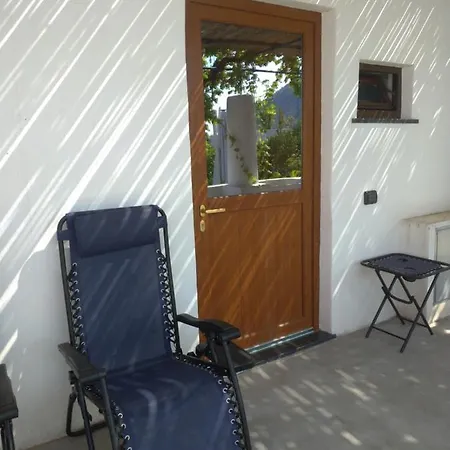 Apartmán Perla Nera Leni